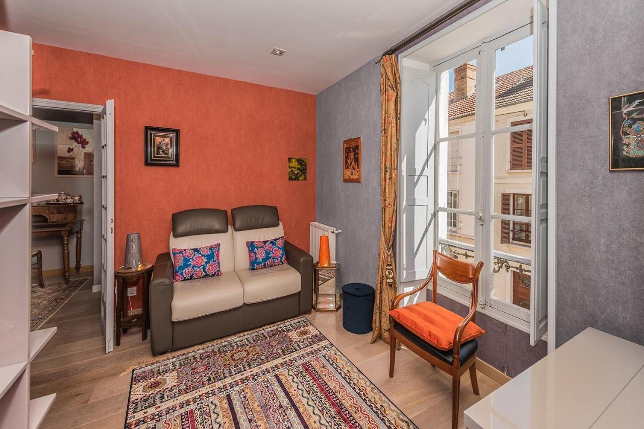 Chambres D'Hotes La Closerie Des Trois Marottes Melun Exterior foto
