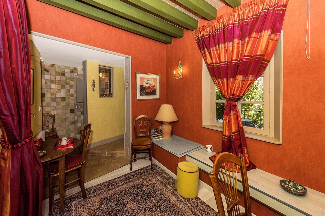 Chambres D'Hotes La Closerie Des Trois Marottes Melun Exterior foto