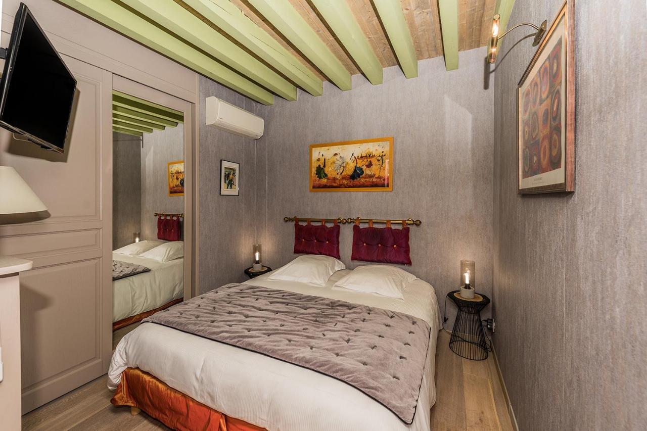 Chambres D'Hotes La Closerie Des Trois Marottes Melun Exterior foto